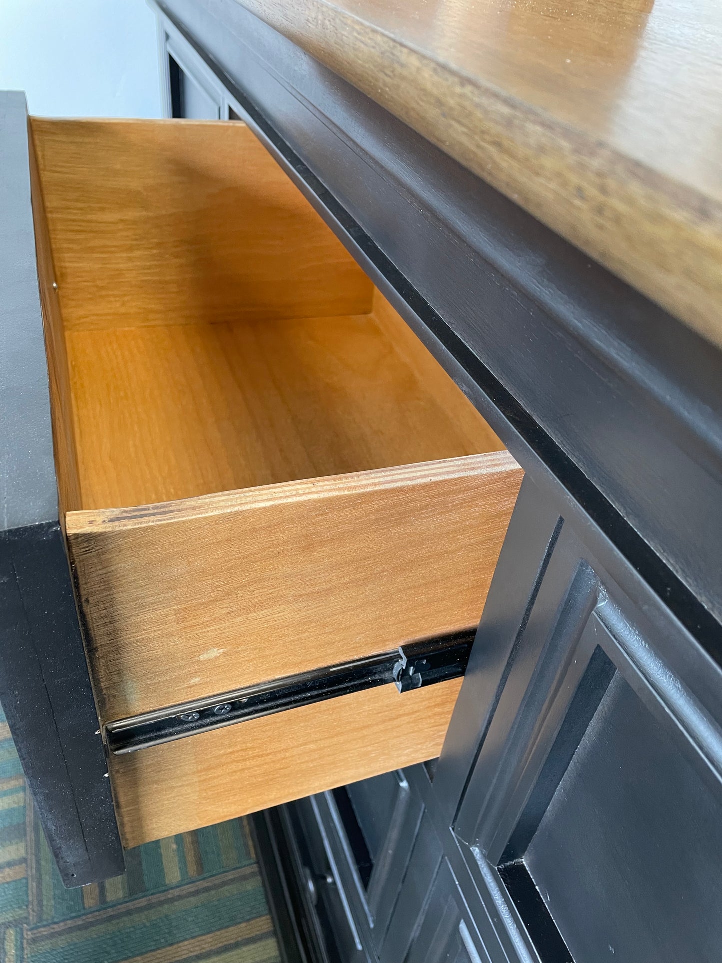 Jackson 9 Drawer Dresser