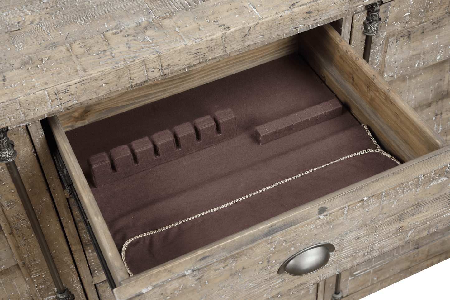 The Infinite Server - The Furnishery